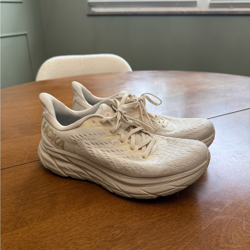 Hoka Clifton 9 Shifting Sand/Eggnog